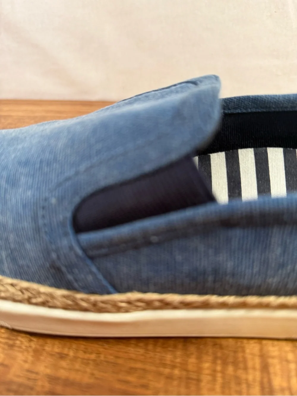 Vionic Rae Slip-on Espadrille Sneaker Blue Denim Size 9 NWOT